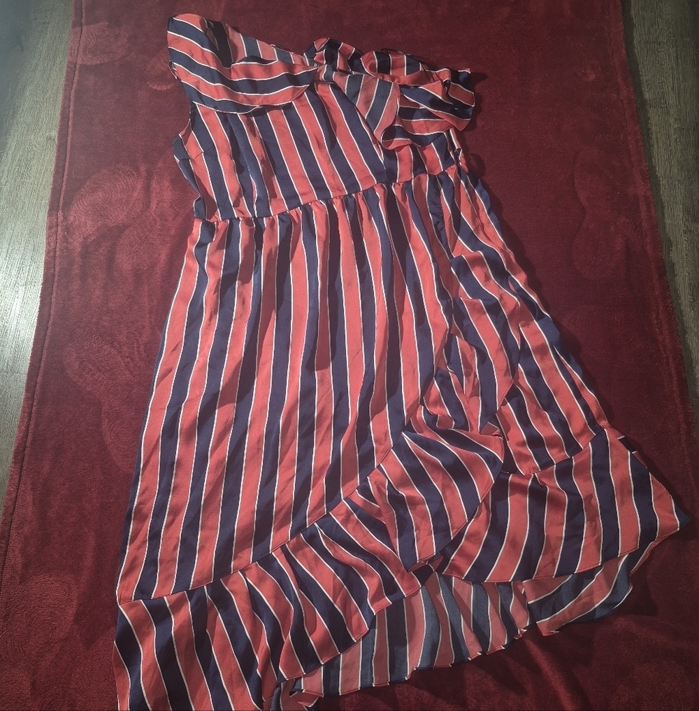 Asymmetrical Striped Dress in Red and Blue - Picture 5 of 6